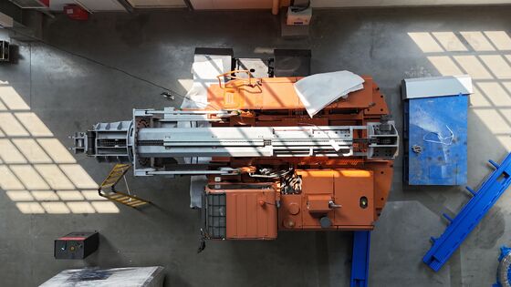 Volledig Elektrisch Ovenverzorgingsvoertuig met Intelligente Besturing voor Veilig Reinigen en Rotatie Flux Injectie