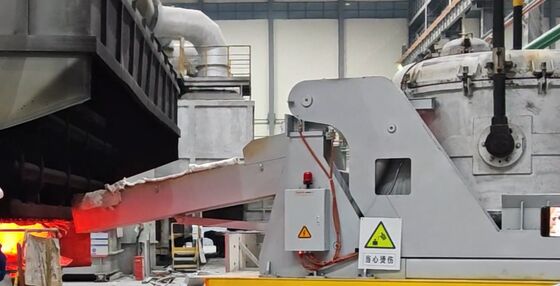 Smelten aluminium overbrengingsladder kantelvoertuig met intrinsieke veiligheid precieze controle en efficiëntie voor giethuis