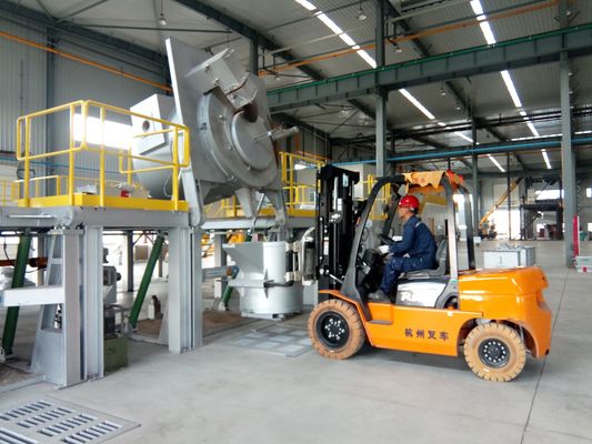 Vorklift-type aluminiumhoudende oven voor het verbeteren van de efficiëntie van gesmolten aluminium