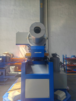 Rotary Flux Injector voor Injection Molding Lifted by Crane Pressure Mpa 0,1-0,6 Vloeiende en precieze werking